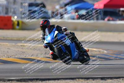 media/Dec-18-2022-SoCal Trackdays (Sun) [[8099a50955]]/Turn 2 (950am)/